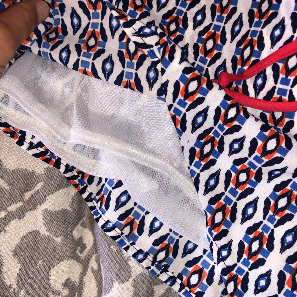 Francesca’s Patterned Shorts - Picture 3 of 4